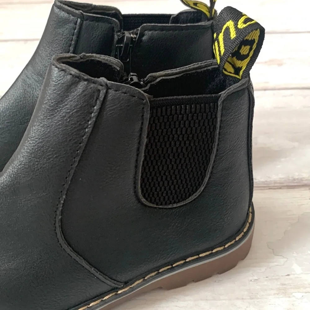 Girls Size 7 Black Vegan Leather Chelsea Boots Side Zip Kids Shoes NEW